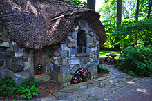 Thatched Cottage Photo
